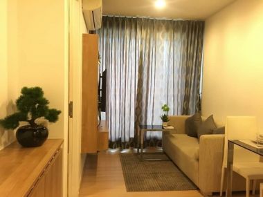 For rent condo Rhythm Sukhumvit 50 only 150 meters walk to onnut BTS