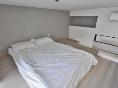 For rent Chewathai residence asoke 1bed Duplex 1bath on 19fl 34 SQM Priec 18,000