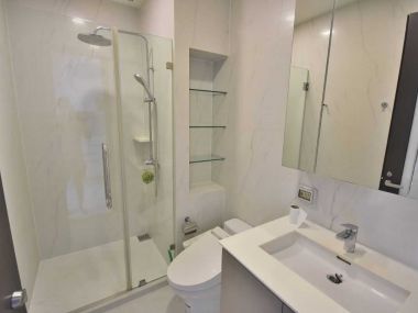For rent Chewathai residence asoke 1bed Duplex 1bath on 19fl 34 SQM Priec 18,000