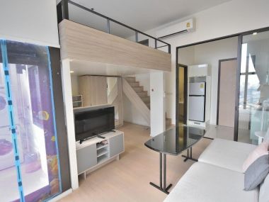 For rent Chewathai residence asoke 1bed Duplex 1bath on 19fl 34 SQM Priec 18,000