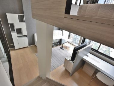 For rent Chewathai residence asoke 1bed Duplex 1bath on 18 fl 34 SQM Priec 18,000