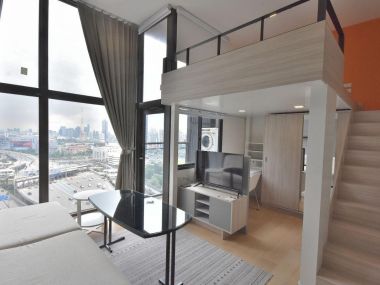 For rent Chewathai residence asoke 1bed Duplex 1bath on 18 fl 34 SQM Priec 18,000