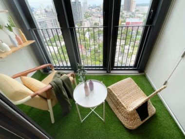Beatniq High rise condominium Super Luxury Class - (Full furnised) with double balcony