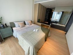 Beatniq High rise condominium Super Luxury Class - (Full furnised) with double balcony