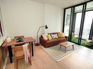 Beatniq High rise condominium Super Luxury Class - (Full furnised) with double balcony