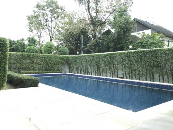 Pool villa 4bed 5bath in Ramkhamhaeng 10 mins from Thonglor-Ekkamai For Sale