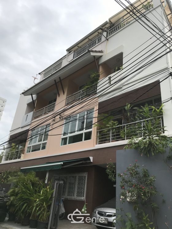 Unique 3 residential townhouses with pool in Ekkamai for Sale as one freehold lot