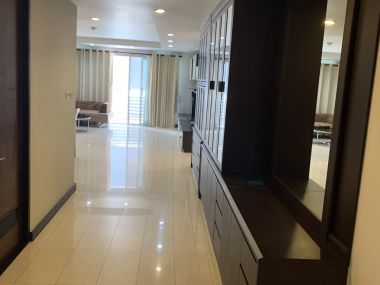Condo for rent at Avenue Sukhumvit 61 3 Bedroom 3 Bathroom 55,000THB/month Fully furnished (can negotiate)