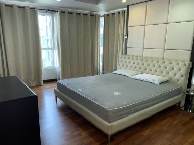 Condo for rent at Avenue Sukhumvit 61 3 Bedroom 3 Bathroom 55,000THB/month Fully furnished (can negotiate)