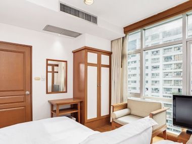 For rent at Grand Langsuan 2 Bedroom 2 Bathroom 50,000/month Fully furnished