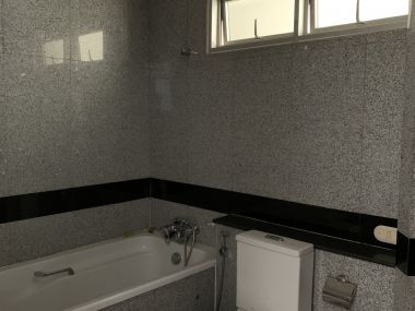 For rent at Grand Langsuan 3 Bedroom 2 Bathroom 70,000/month Fully furnished