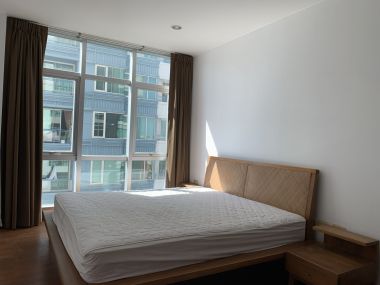 For rent at Grand Langsuan 3 Bedroom 2 Bathroom 70,000/month Fully furnished