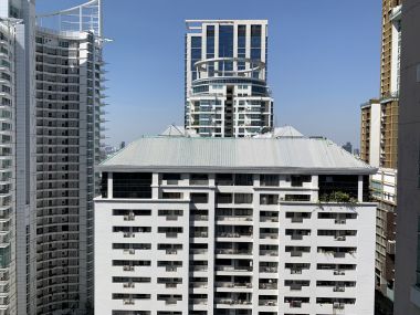 For rent at Grand Langsuan 3 Bedroom 2 Bathroom 70,000/month Fully furnished