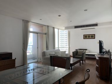 For rent at Grand Langsuan 3 Bedroom 2 Bathroom 70,000/month Fully furnished