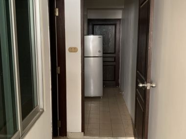 For rent at Grand Langsuan 3 Bedroom 2 Bathroom 70,000/month Fully furnished