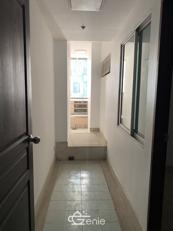 For rent at Grand Langsuan 3 Bedroom 2 Bathroom 70,000/month Fully furnished