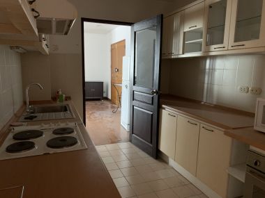 For rent at Grand Langsuan 3 Bedroom 2 Bathroom 70,000/month Fully furnished