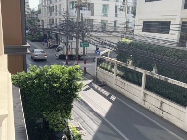 For rent at Viscaya Private Residences 2+1 Bedroom 2 Bathroom 45,000THB/month Fully furnished