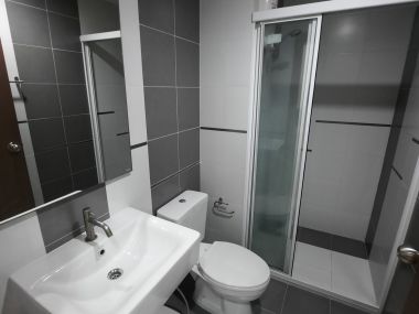 ** Super Deal! ** For sale with tenant 5.5M Transfer50/50 The Base Sukhumvit 77 2 Bedroom 2 bathroom Fully furnished (P-00151)