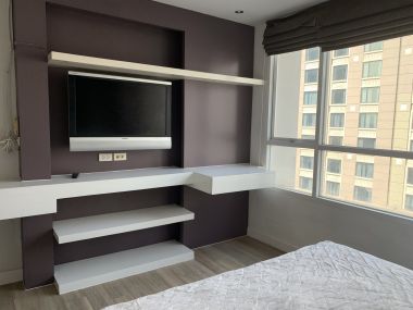 For Rent! at Urbana Langsuan 2 Bedroom 2 Bathroom 50,000THB/Month Fully furnished