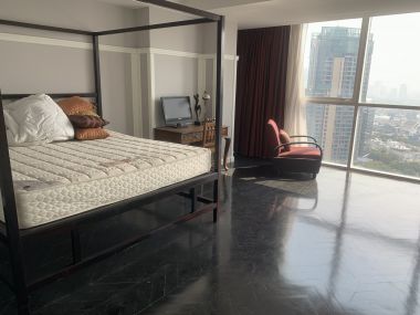 For Rent! at Urbana Langsuan 2 Bedroom 2 Bathroom 85,000THB/Month Fully furnished