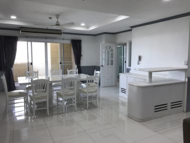 ปล่อยเช่า! 55 Tower ในราคาพิเศษ เพียง 65,000 บาท/เดือน 3 ห้องนอน 3 ห้องน้ำ 1 ห้องแม่บ้าน 260ตรม. ห้องใหญ่อยู่สบาย ใกล้ BTS ทองหล่อ เฟอร์นิเจอร์ครบพร้อมเข้าอยู่ PROP000147