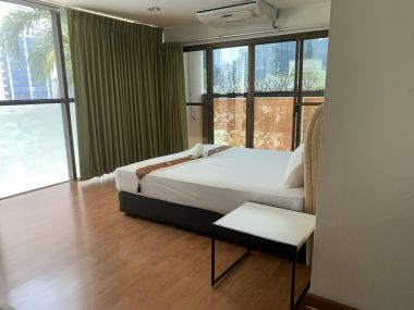 CONDO FOR RENT at The Waterford Park Thonglor 5 2 Bedroom 2 Bathroom 29,000THB/month Fully furnished