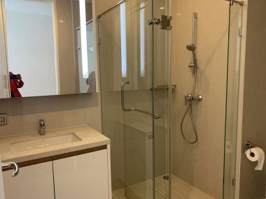 For rent at Q Langsuan 3 Bedroom 3 Bathroom 135,000THB/month Fully furnished