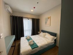 Metris Rama 9-Ramkhamhaeng 1 bedroom (Pet Friendly) has many rooms.