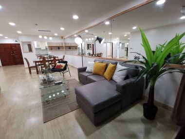 ขาย (FOR SALE)หรือเช่า  ถูกสุดๆคุ้มค่า   ฟล่อรา วิลล์คอนโด พัฒนาการ 51