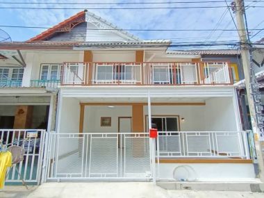 ขาย ทาวน์เฮาส์ 2 ชั้น ฟรีโอน กู้ได้เต็ม รีโนเวทแล้ว