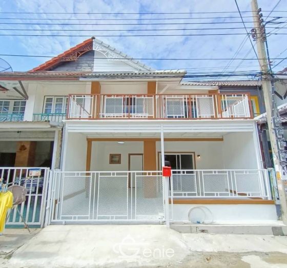 2 storey townhouse for sale, free transfer, full loan, renovated