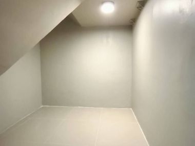ขาย ทาวน์เฮาส์ 2 ชั้น ฟรีโอน กู้ได้เต็ม รีโนเวทแล้ว