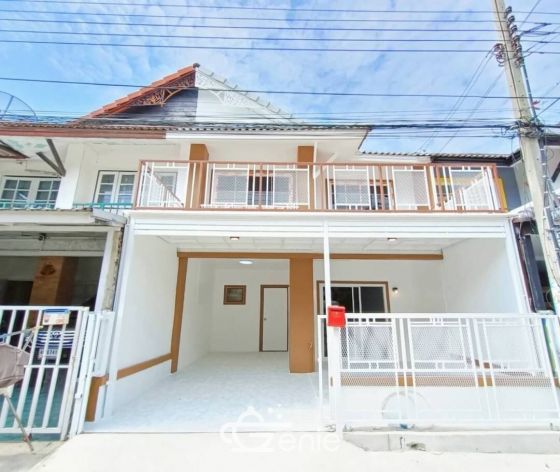 2 storey townhouse for sale, free transfer, full loan, renovated