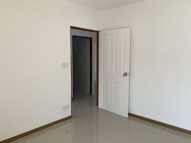 ขาย ทาวน์เฮาส์ 2 ชั้น ฟรีโอน กู้ได้เต็ม รีโนเวทแล้ว