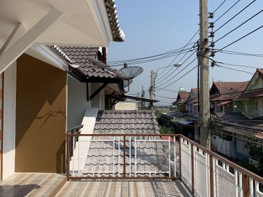 ขาย ทาวน์เฮาส์ 2 ชั้น ฟรีโอน กู้ได้เต็ม รีโนเวทแล้ว