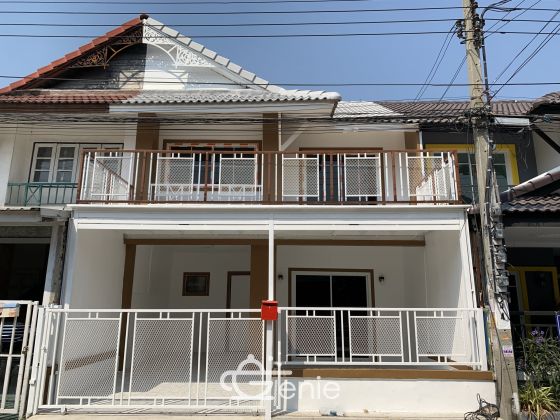 2 storey townhouse for sale, free transfer, full loan, renovated