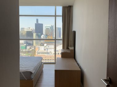 For rent at Urbana Langsuan 1 Bedroom 1 Bathroom 35,000THB/month Fully furnished