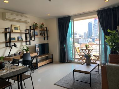 Wish @ Samyan, 2Bed, Corner unit, Stunning view & decors, for sell & Rent by owner.