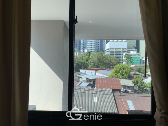 ทั้งตึกมีแค่ 2 ห้อง!! ให้เช่าห้องมุม คอนโดเลท ไลท์ คอนแวนต์ ใกล้ BTS ศาลาแดง และ BTS ช่องนนทรี