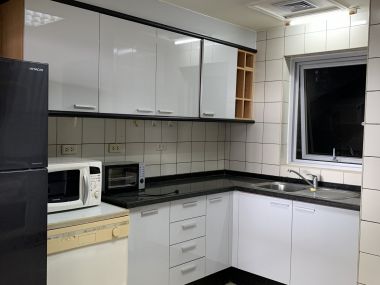 ปล่อยเช่า! All Season Mansion (ออล ซีซั่น แมนชั่น) เพียง 78,000บาท/เดือน 3 ห้องนอน 3 ห้องน้ำ 178ตรม. ใกล้ BTS เพลินจิต เฟอร์นิเจอร์ครบพร้อมเข้าอยู่