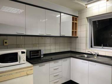 ปล่อยเช่า! All Season Mansion (ออล ซีซั่น แมนชั่น) เพียง 78,000บาท/เดือน 3 ห้องนอน 3 ห้องน้ำ 178ตรม. ใกล้ BTS เพลินจิต เฟอร์นิเจอร์ครบพร้อมเข้าอยู่