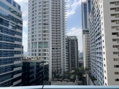 For rent at Q Langsuan 3 Bedroom 3 Bathroom 135, 000THB/month Fully furnishe