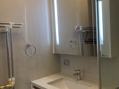 For rent at Q Langsuan 3 Bedroom 3 Bathroom 135, 000THB/month Fully furnishe