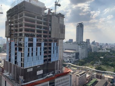 For rent at MANHATTAN CHIDLOM 1 Bedroom 1 Bathroom 30,000THB/month Fully furnished