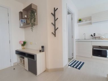 THE EXCEL HIDEAWAY BTS Baring700m. fully furnished