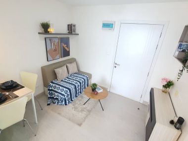 THE EXCEL HIDEAWAY BTS Baring700m. fully furnished