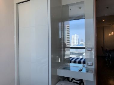 ปล่อยเช่า! The Address Sukhumvit 28 ในราคาเพียง 60,000บาท/เดือน 2 ห้องนอน 2 ห้องน้ำ 74ตรม. ใกล้ BTS พร้อมพงษ์ เฟอร์นิเจอร์ครบพร้อมเข้าอยู่