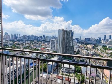 ขายคอนโด Thru Thonglor Condominium ใกล้ ทองหล่อ และ รพ.กรุงเทพ 500ม