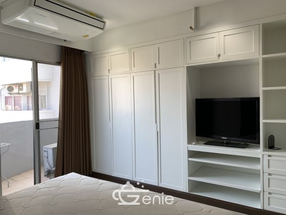 คอนโดให้เช่า! วิทยุ คอมเพล็กซ์ 1 ห้องนอนขนาดใหญ่ 70ตรม. ราคาเพียง 20,000 บาท/เดือน เฟอร์นิเจอร์ครบพร้อมเข้าอยู่